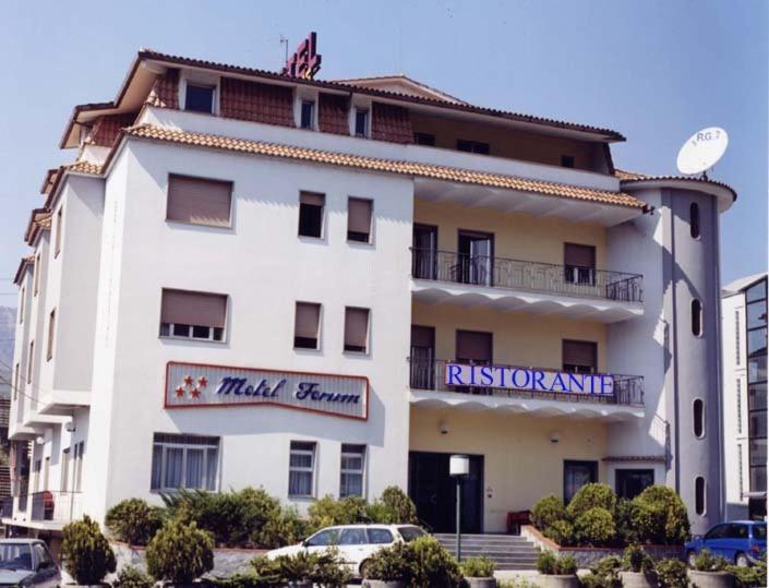 Motel Forum ポッラ エクステリア 写真